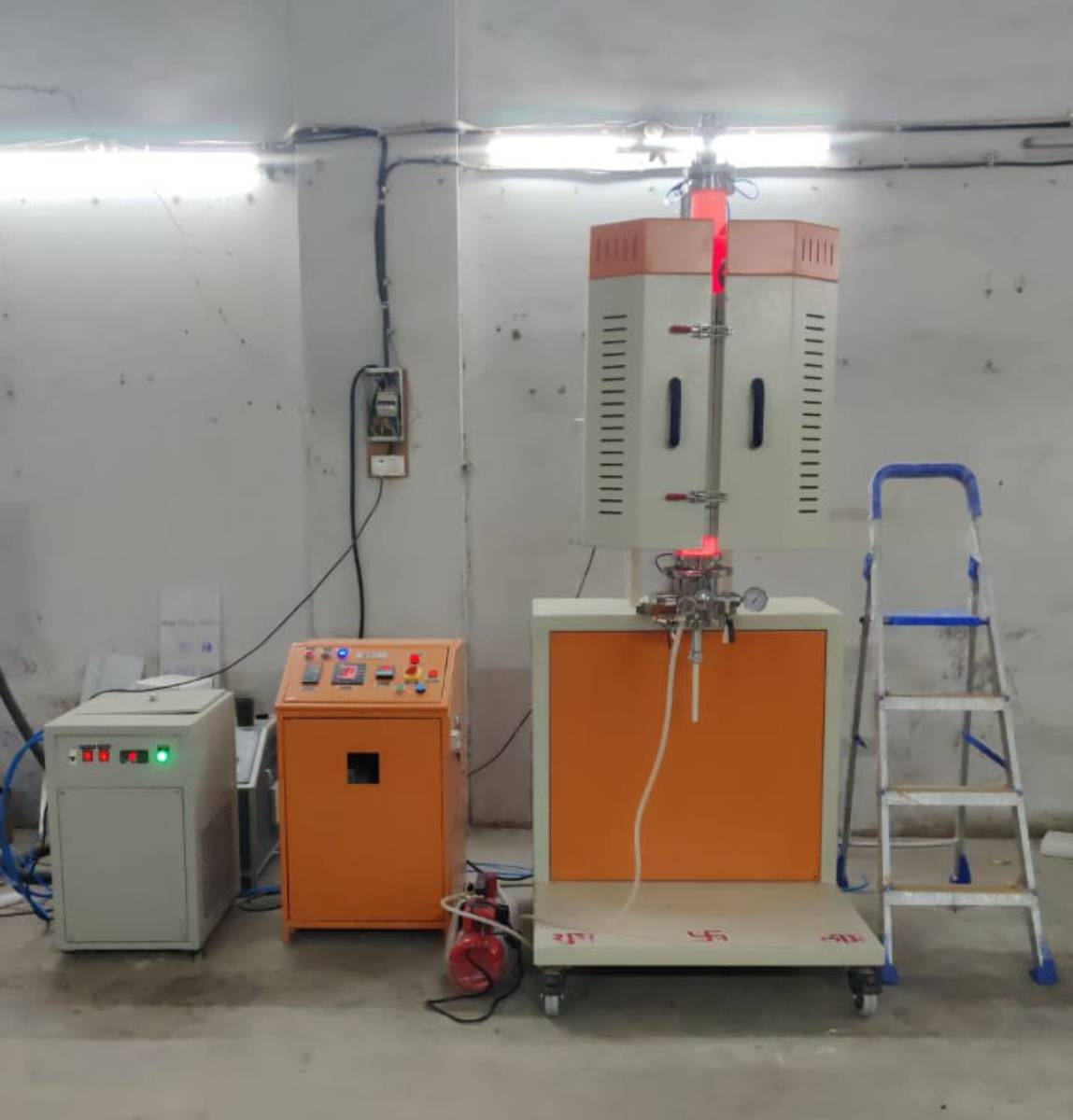 Resistance-heated vertical tube furnace